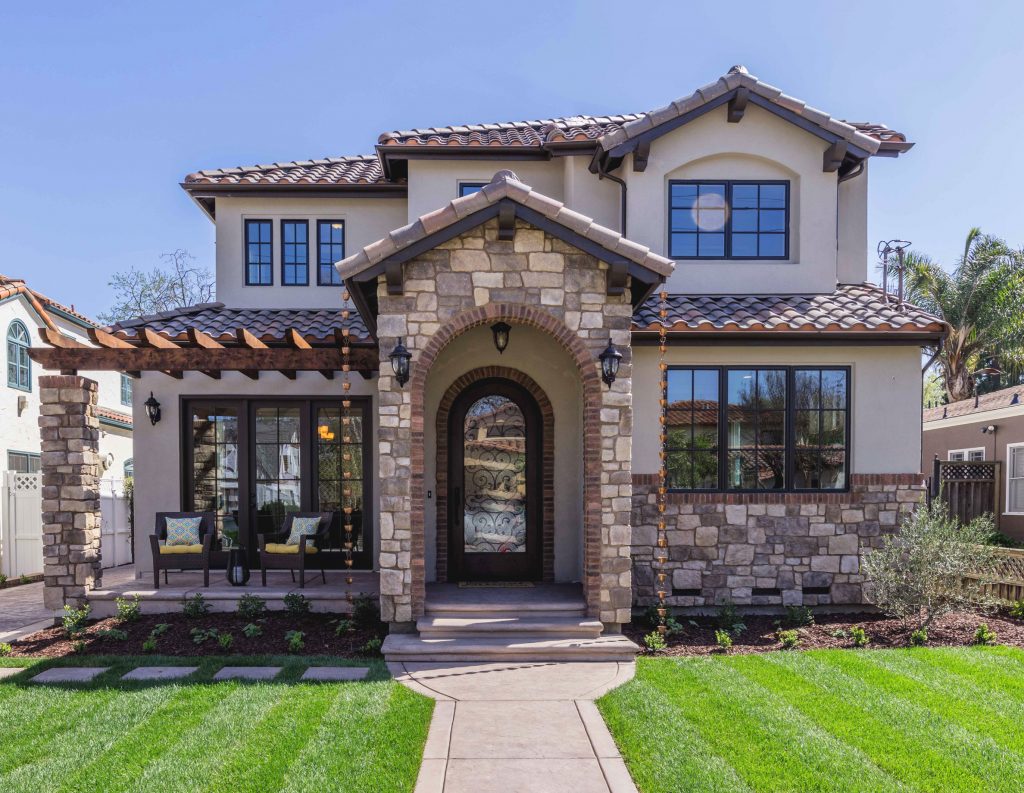 California Exterior – Bella Casa Builder